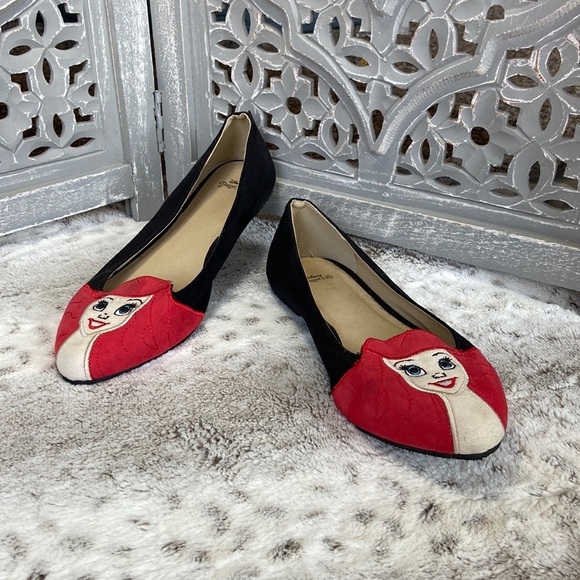 Disney Princess The Little Mermaid flats size 9.5 Ariel suede holiday disneyland - Picture 1 of 12